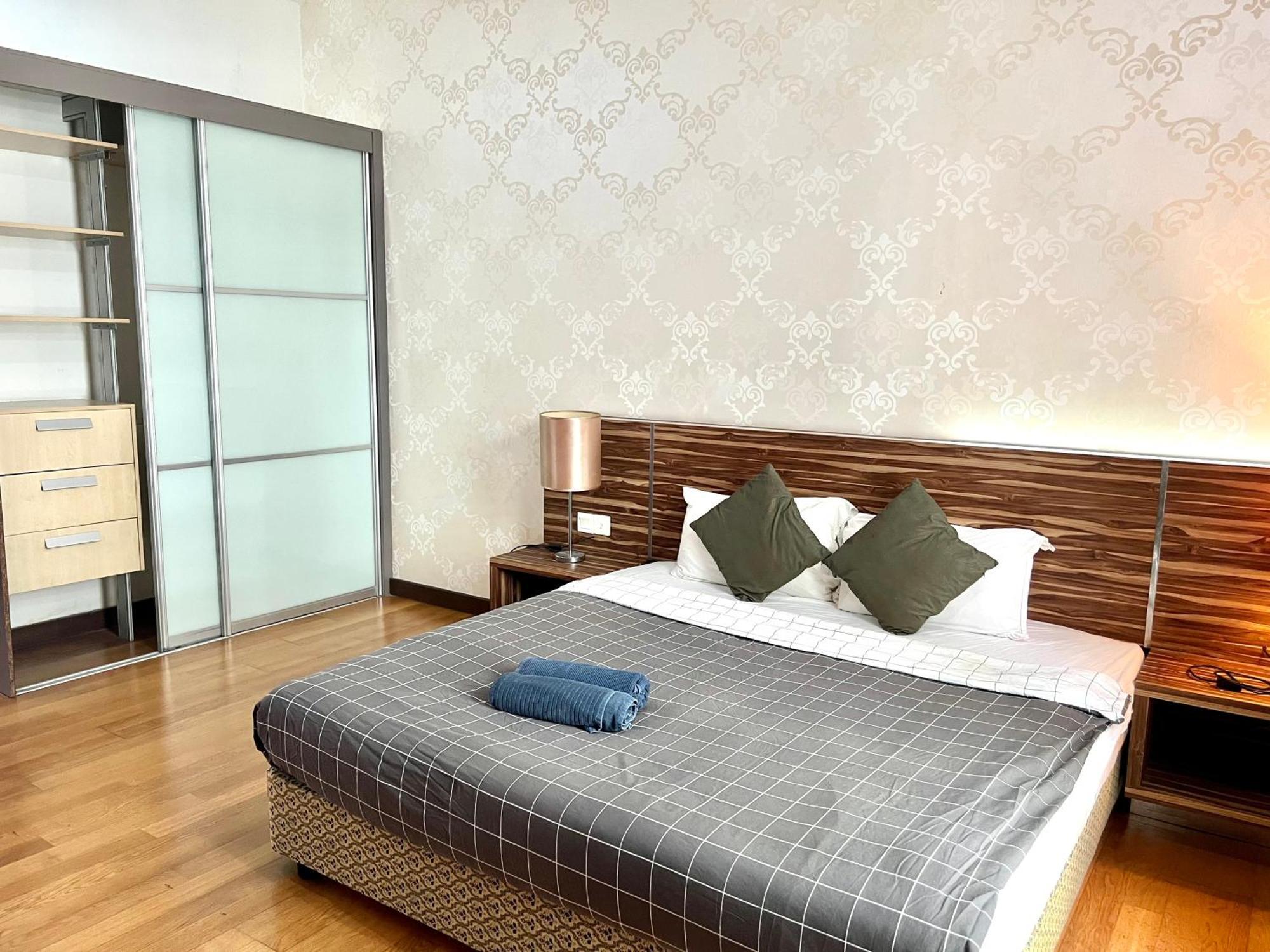 Regalia Service Suites Klcc Skypool Kuala Lumpur Quarto foto